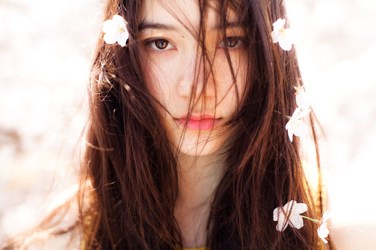 lovely hickey / Mona Matsuoka